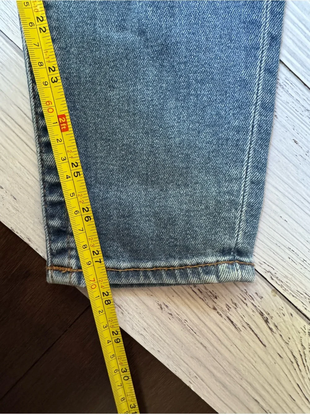 True Religion Curvy Skinny Mid Rise Distressed Jeans Size 29 Medium Blue Wash - Picture 12 of 15